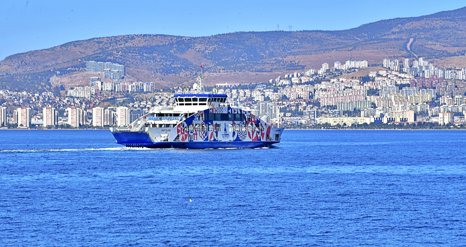 İzmir’de feribot tarifesine düzenleme