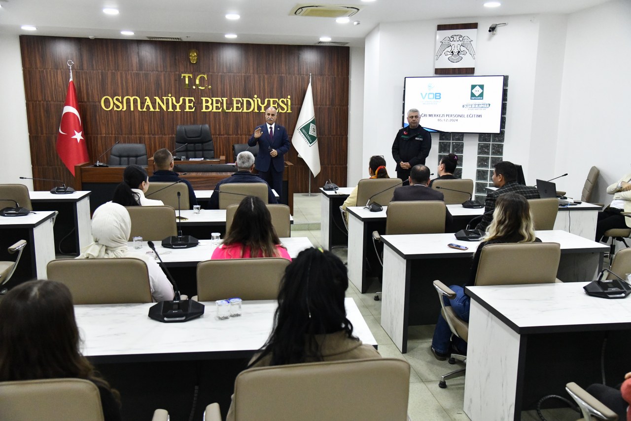 Osmaniye Belediyesi, halkla ilişkiler konusunda hizmet içi eğitim semineri düzenledi