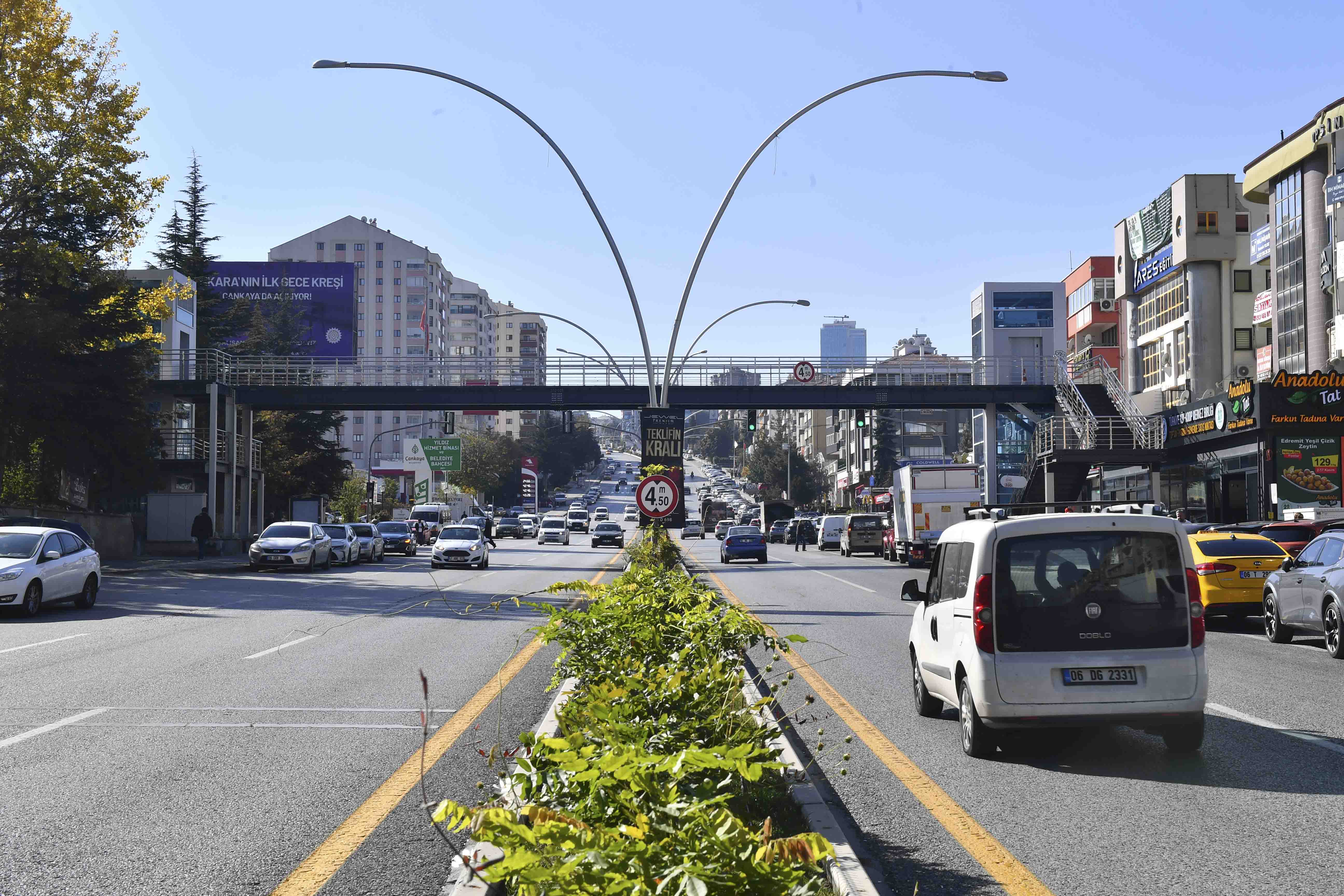 Ankara’da modern yaya üst geçitlerin sayısı artıyor