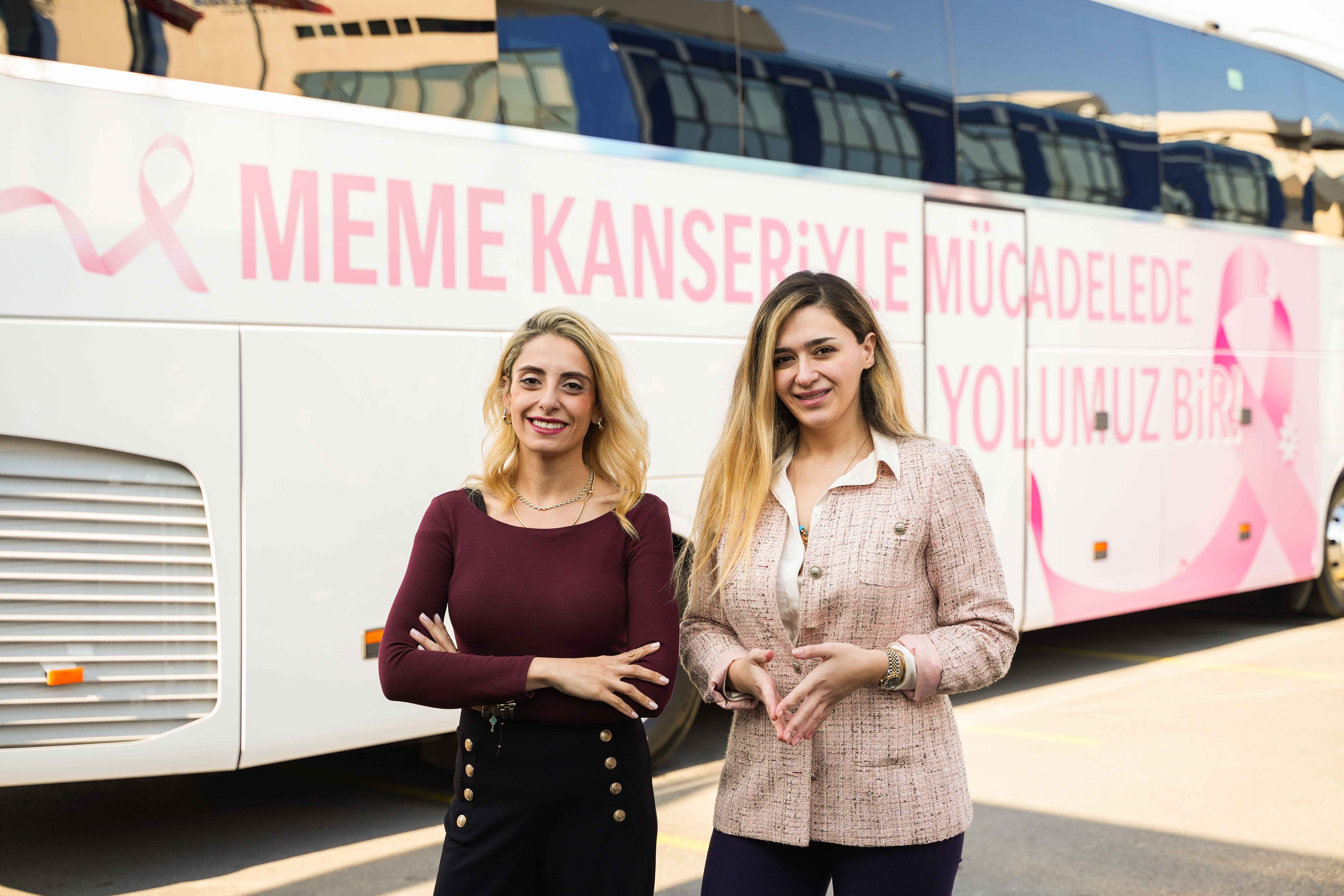 Mercedes-Benz Travego meme kanseriyle mücadelede farkındalık yaratacak yolculuğa başladı