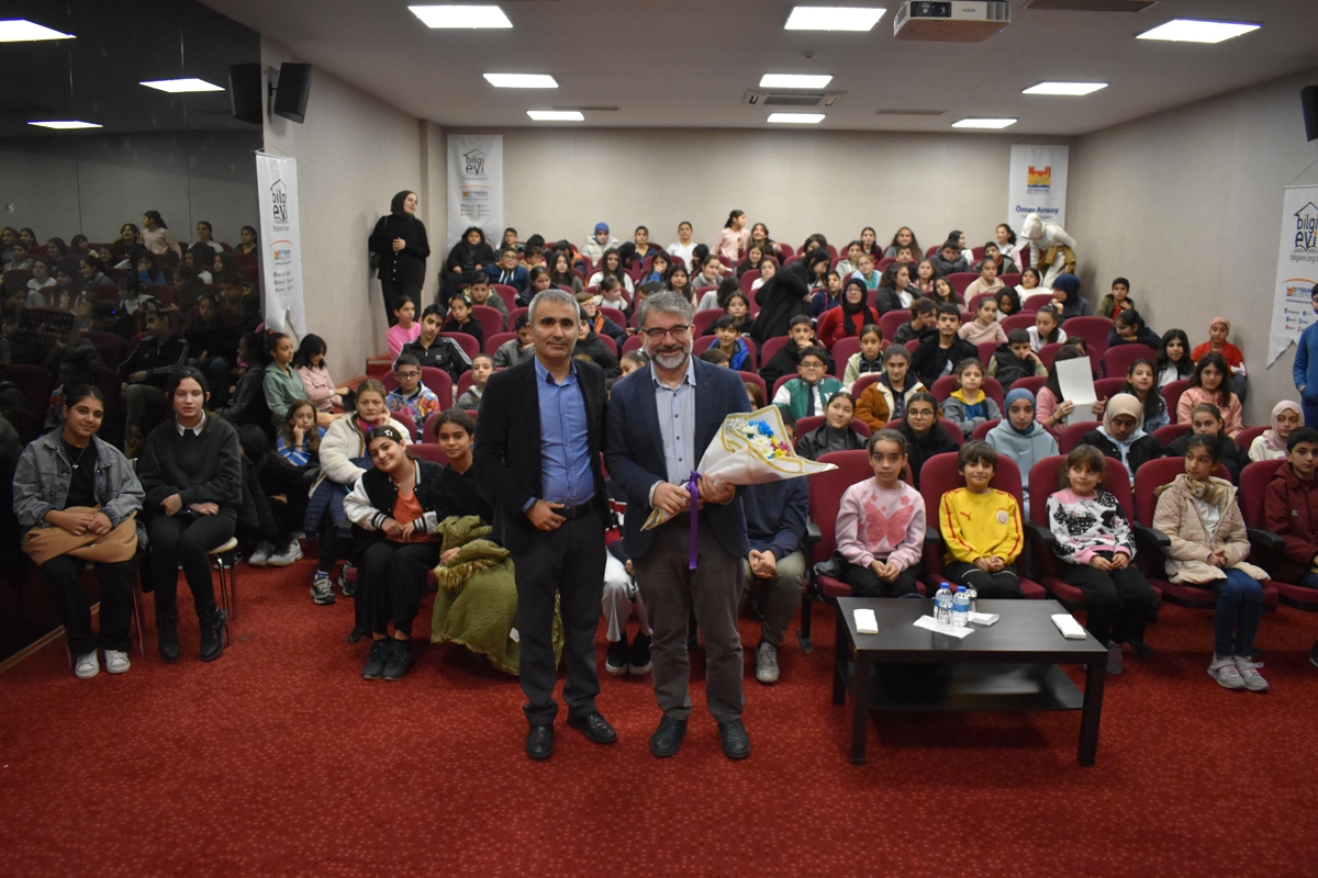 Prof. Dr. Erkan Saka: Güzel yazılmış her yazı beni mutlu eder