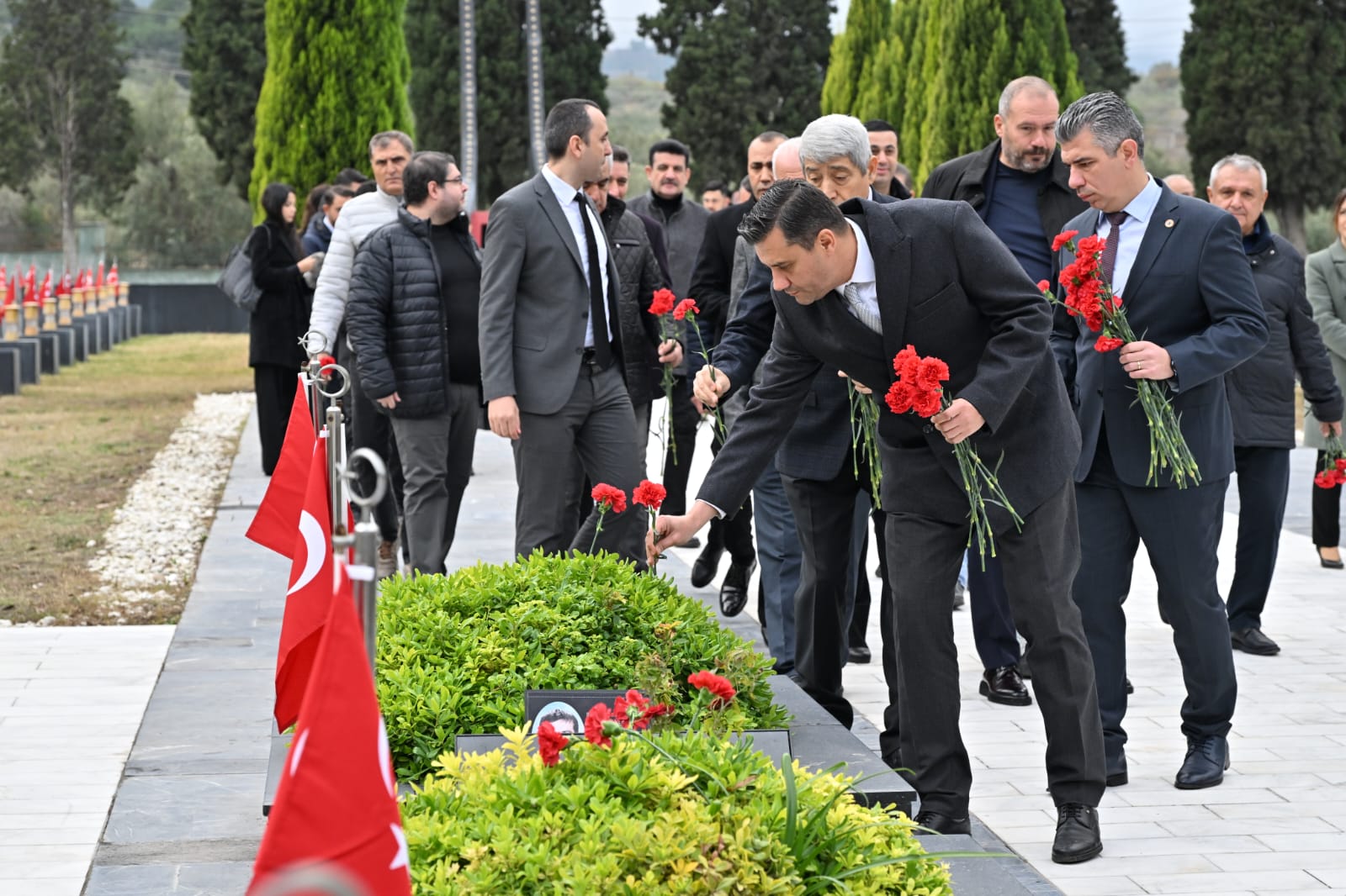 Başkan Zeyrek, Dünya Madenciler Günü’nde Soma’yı ziyaret etti