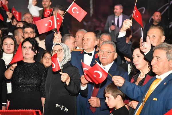 Başkan Büyükkılıç, 29 Ekim Cumhuriyet Resepsiyonu’na katıldı