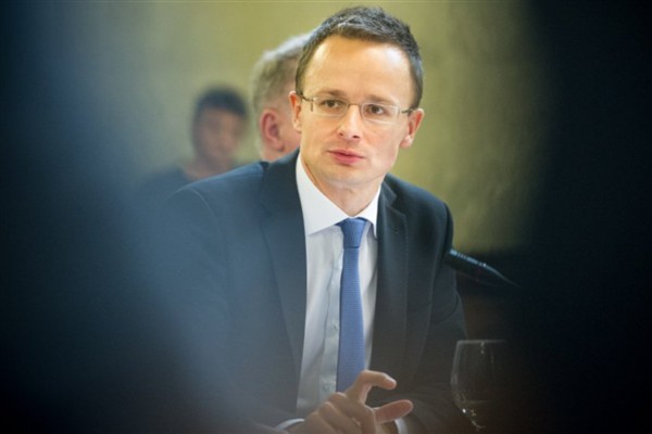 Szijjarto: Trump ve Xi’nin görüşmesi Macaristan ekonomisi için iyi haber