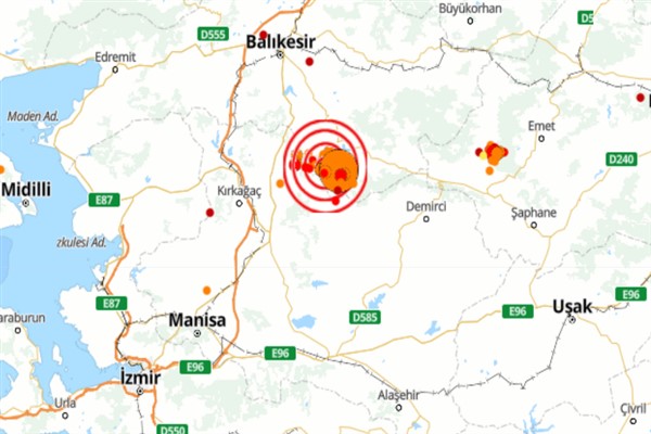 Balıkesir Sındırgı’da 6.0 büyüklüğünde deprem