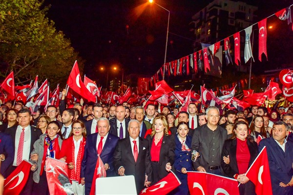 Cumhuriyet’in 102’nci yıl dönümü Bursa’da kutlandı