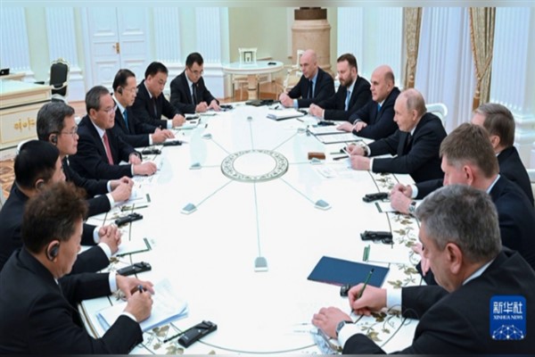 Başbakan Li, Rusya Devlet Başkanı Putin ile görüştü