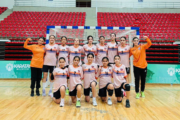 Batmanlı Kızlar Hentbol Turnuvası’nda Türkiye şampiyonu