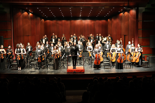 EBB  Senfoni Orkestrası yeni konserini gerçekleştirdi