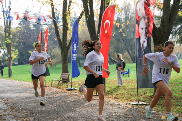 Başöğretmen Atatürk Kros Yarışması tamamlandı