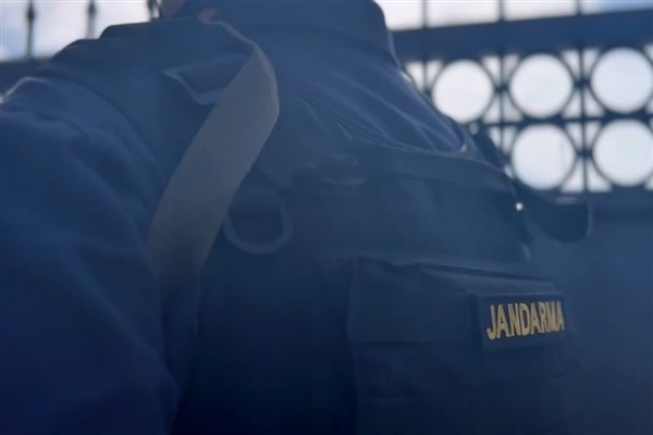 Rize’de çok sayıda çakı ele geçirildi