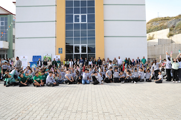 Alanya’da çocuklarla “Atığı Azalt, Matarayı Kullan” projesi etkinliği