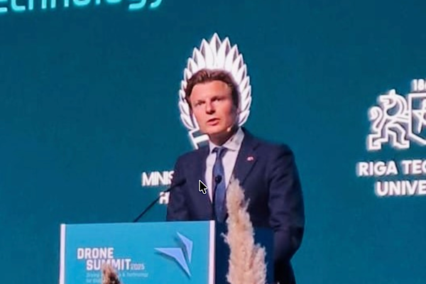 Brekelmans, ABD Senatörleri ile görüştü