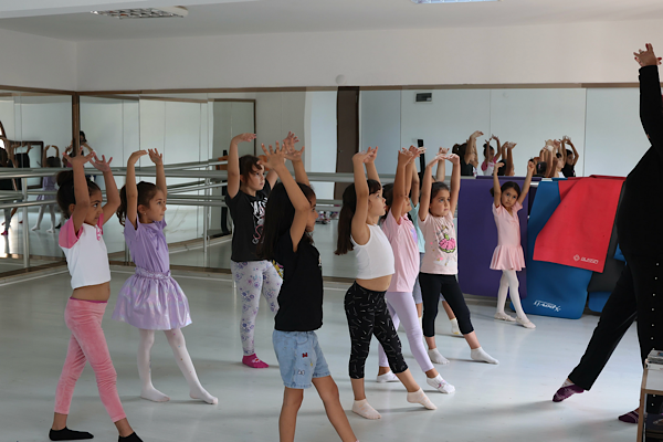 Marmaris Kültür ve Sanat Evi yeni dönem kurslarıyla açıldı