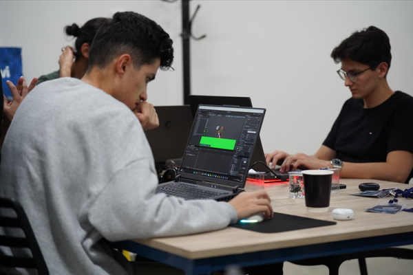 Esenler Belediyesi, Özgür Filistin Oyun Geliştirme Kampı düzenledi