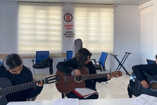 Batman ADEM ve Gençlik Merkezleri’nde eğitim ve kurs etkinlikleri sürüyor