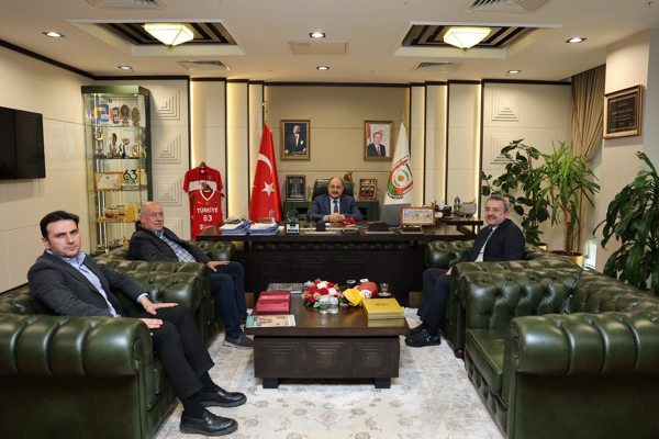 Galatasaray yönetiminden Başkan Gürpınar’a ziyaret
