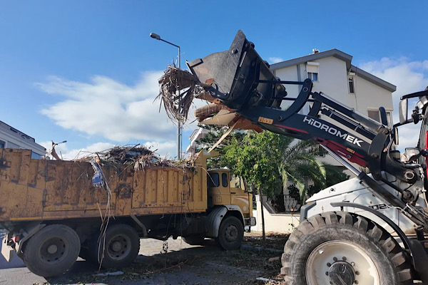 Marmaris Belediyesi’nden atık uyarısı