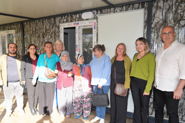 Alanya Belediyesi ve hayırseverlerden konteyner ev desteği