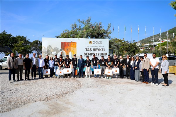 Alanya Uluslararası Taş Heykel Sempozyumu açıldı