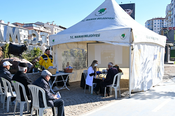 Mamak’ta ”Protez ve Ağız Sağlığı Eğitimi” verildi