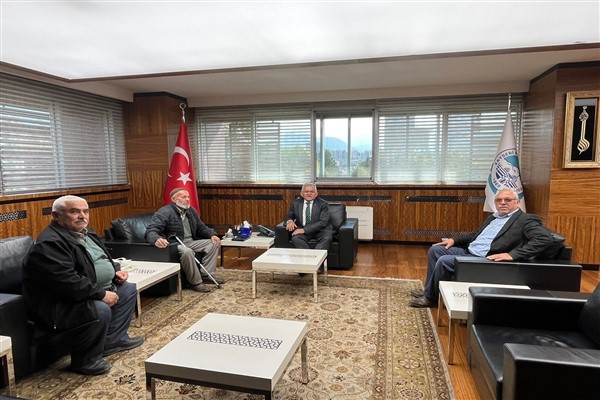 Yemlihalılı vatandaşlardan Başkan Büyükkılıç’a ziyaret