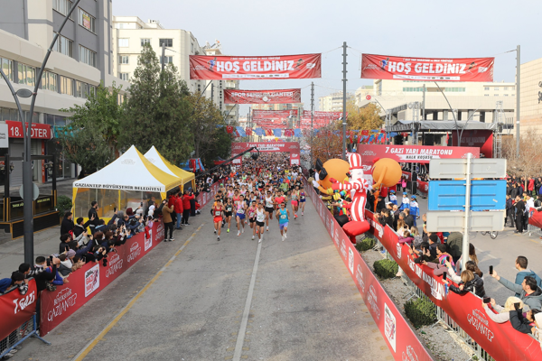 7. Gazi Yarı Maratonu tamamlandı