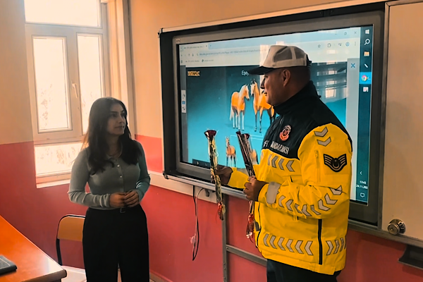 Batman Jandarma Komutanlığı’ndan Öğretmenler Günü ziyaretleri