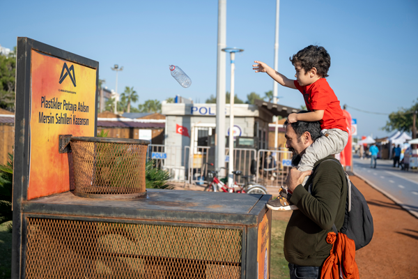 Mersin’de 1 ton plastik atık geri dönüştürüldü
