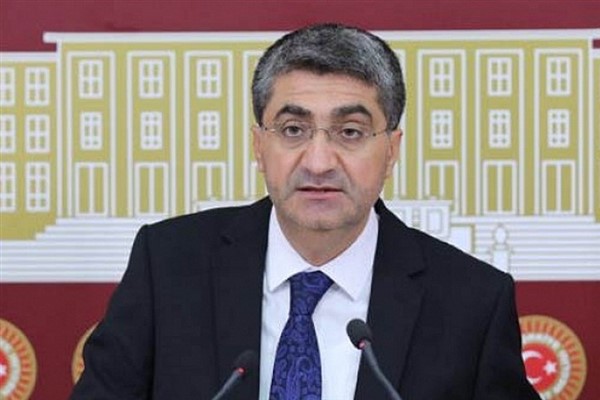 DEVA Partili Ekmen: İmralı ziyareti sembolizminin ötesine geçmeli