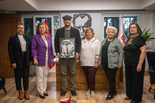 Türk Kadınlar Birliği Bornova Şubesi’nden Başkan Eşki’ye ziyaret