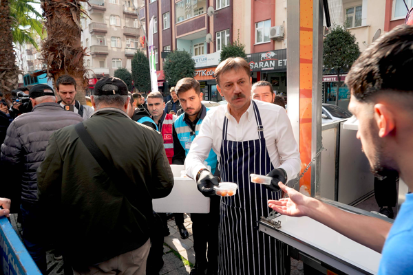 Bahçelievler’de şehitler için mevlit okutuldu, lokma dağıtıldı