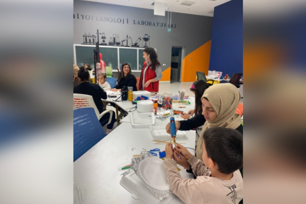 Büyükşehir’den ara tatilde öğrenciler için atölye çalışması