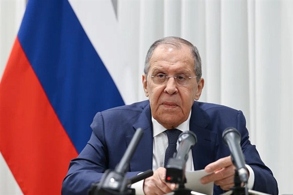 Lavrov, Güney Afrikalı mevkidaşı Lamola ile telefonda görüştü