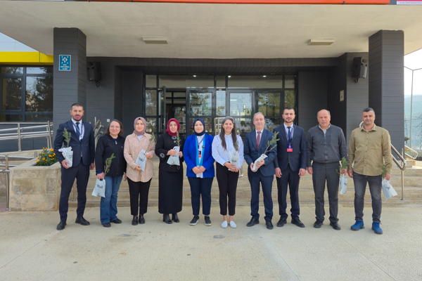 Tokat’ta öğretmenlere fidan dağıtıldı