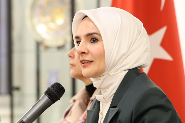 Bakan Göktaş, Doha’da ikili görüşmeler gerçekleştirdi