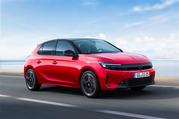 Opel modellerinde yüzde sıfır faizli finansman ayrıcalıkları