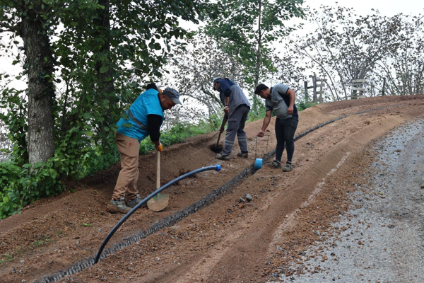 Gülyalı’da içme suyu hattı yenileniyor
