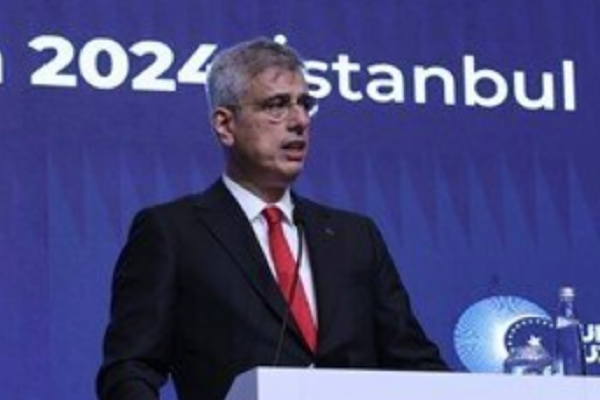 Memişoğlu: Kadın sağlık çalışanlarının iş ortamını iyileştirmek için çalışmalar yapıyoruz