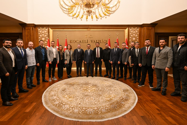 İzmit Genç İş İnsanları Derneği Yönetiminden, Vali Aktaş’a ziyaret