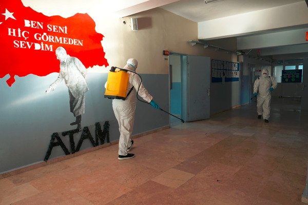 Maltepe’de okullar dezenfekte ediliyor