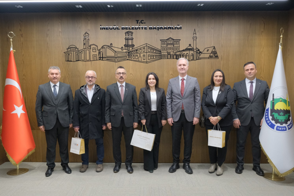 İnegöl’de atık pil toplama yarışmasının kazananları belirlendi