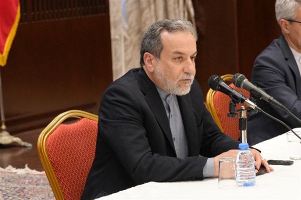 Araghchi, Fransız mevkidaşı Barrot ile görüştü
