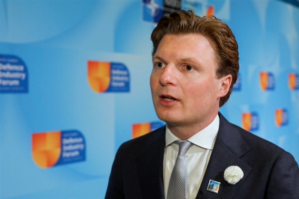 Brekelmans: Havalimanı yakınlarında birden fazla drone tespit edildi