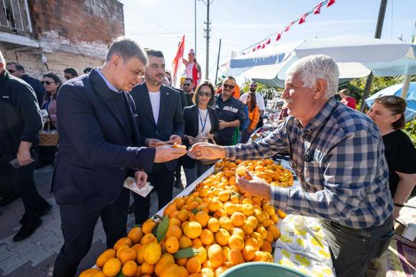 Tugay, Geleneksel Gümüldür Özdere Mandalina Festivali’ne katıldı