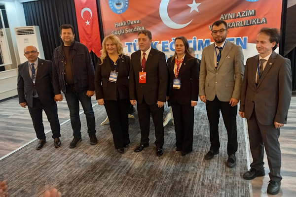 Türk Eğitim Sen Bursa 1 No’lu Şubesi’nde Işıkoğlu yeniden başkan seçildi