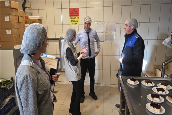 Gemlik’te zabıtadan gıda güvenliği için denetim