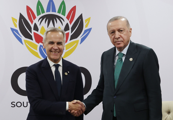 Cumhurbaşkanı Erdoğan, Kanada Başbakanı Carney ile bir araya geldi