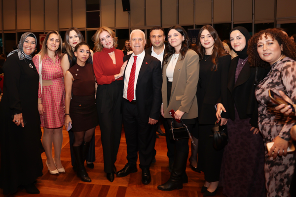 Başkan Bozbey: Hepimizin hayatında bir öğretmenin izi vardır