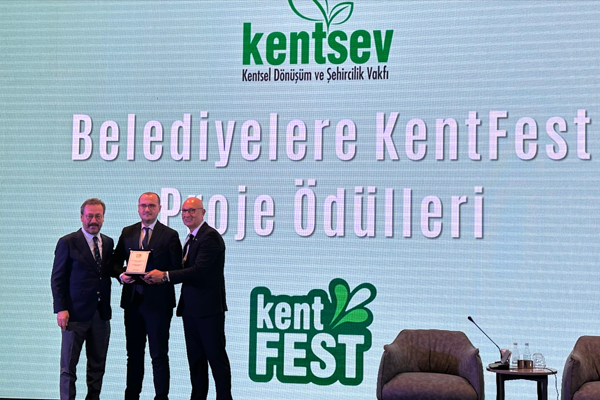 Büyükşehir, “En İyi Tarihi Alan Dönüşümü Yapan Belediye” ödülünü kazandı